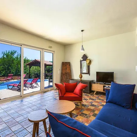 Villa In With Private Pool Episkopi (Rethymno)