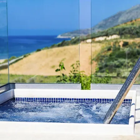 Villa In With Private Pool